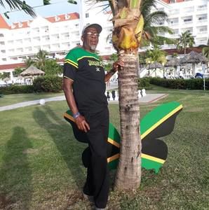 Meet your Posher, George